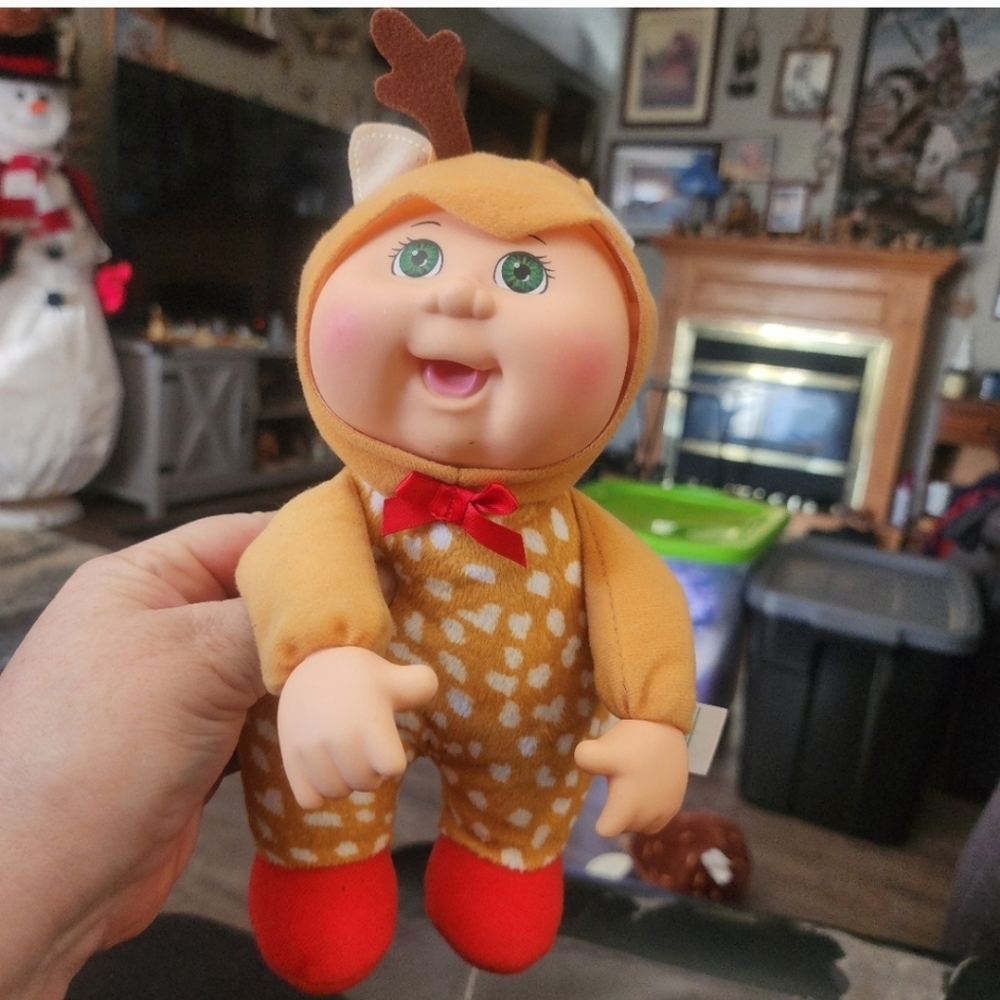5 Cabbage Patch Dolls
